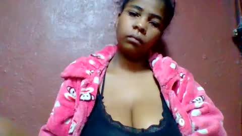 rovaelyah online show from May 25, 2:50 am