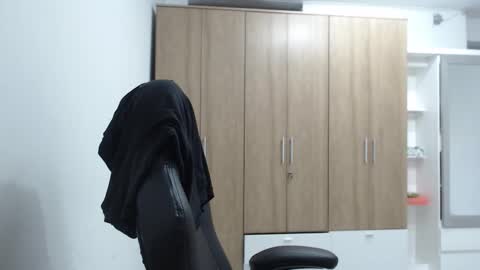 Roxana online show from March 13, 10:35 pm