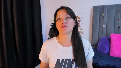  Roxan  online show from December 6, 12:51 am