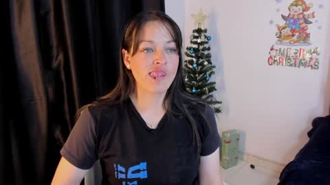  Roxan  online show from December 15, 8:58 pm