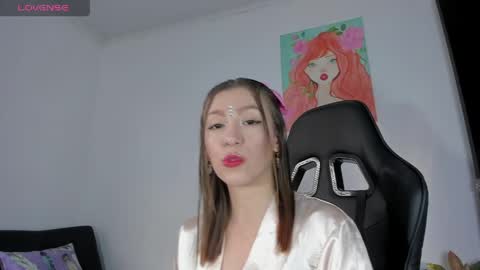 roxanne online show from April 15, 7:58 pm