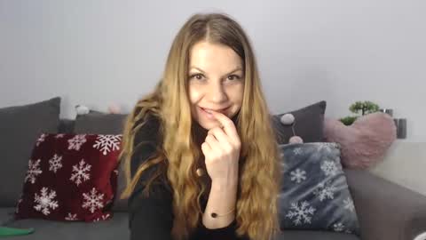 Snapshot of roxanneliss chatting on January 20, 8:40 pm roxanneliss online show from January 20, 8:40 pm