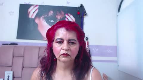 Snapshot of roxettemature chatting on September 25, 12:23 pm RoxetteMature online show from September 25, 12:23 pm