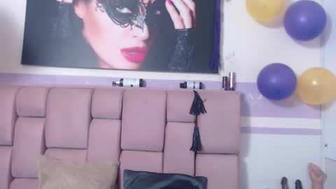 Snapshot of roxettemature chatting on October 12, 12:20 pm RoxetteMature online show from October 12, 12:20 pm