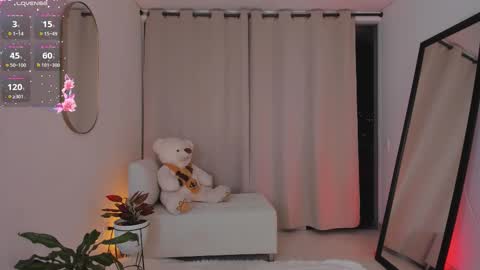  R O X I E  online show from October 26, 11:04 pm