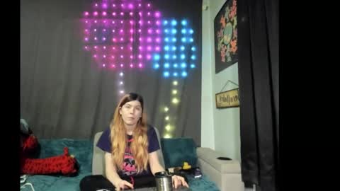 roxihazeleyes online show from December 1, 3:37 am