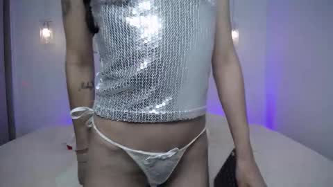 Snapshot of roxxi33 chatting on October 6, 11:55 pm roxi online show from October 6, 11:55 pm