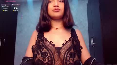 roxxi_2110 online show from January 11, 2:17 am