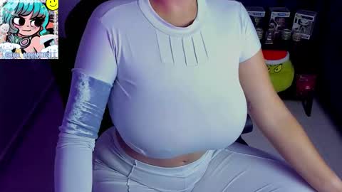 Annah  online show from December 15, 9:16 am