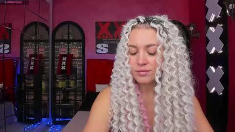 Roxy online show from May 16, 1:57 am