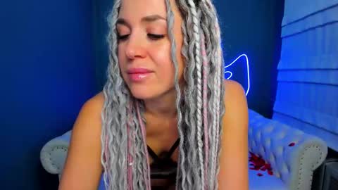 Roxy online show from December 5, 2:11 am