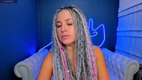 Roxy online show from March 27, 1:22 am