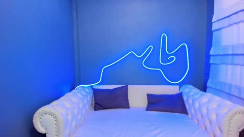 Roxy online show from February 6, 7:12 am