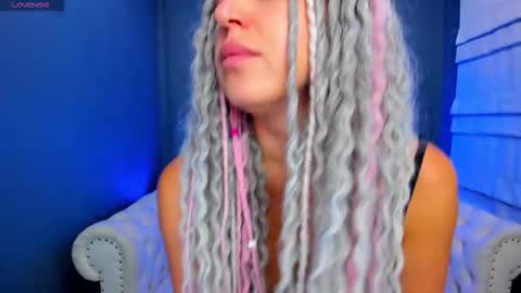 Roxy online show from March 19, 1:44 am