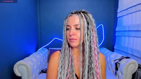 Roxy online show from March 27, 8:26 am