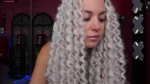 Roxy online show from May 20, 1:57 am