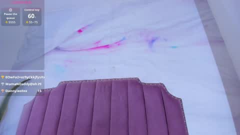 Roxy online show from April 12, 7:45 am