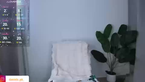 Snapshot of roxy_pk_ chatting on September 10, 2:40 pm R O X Y online show from September 10, 2:40 pm