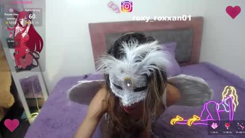 - online show from October 31, 3:45 pm