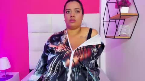 roxy_sexy69 online show from March 9, 3:22 am