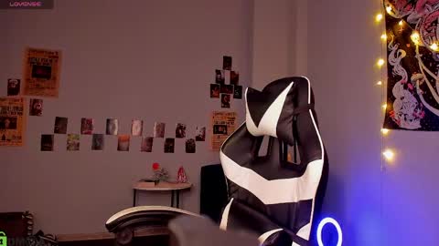 Roxy GMT2 Mon 10 AM - 4 PMTue 10 AM - 4 PM Wed 10 AM - 4 PM Sat 10 AM - 4 PM Sun 10 AM - 4 PM. online show from April 4, 2:40 am