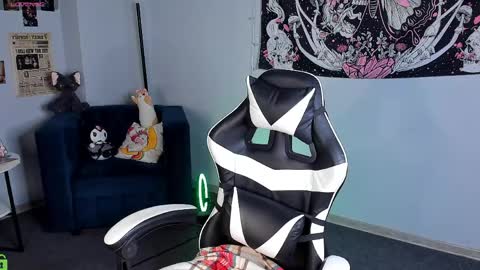 Roxy GMT2 Mon 10 AM - 4 PMTue 10 AM - 4 PM Wed 10 AM - 4 PM Sat 10 AM - 4 PM Sun 10 AM - 4 PM. online show from April 6, 2:53 am