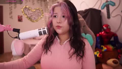 roxysuh online show from November 25, 9:19 am