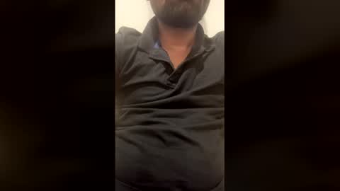 roy018 online show from April 2, 1:51 pm