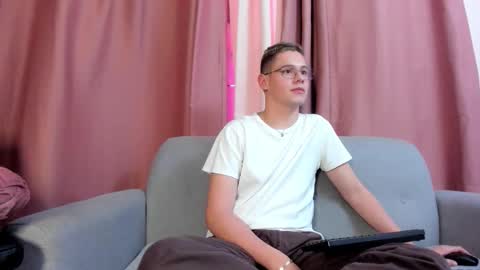 Kairo  online show from September 25, 7:21 pm