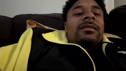 Royal SF online show from December 6, 7:28 pm