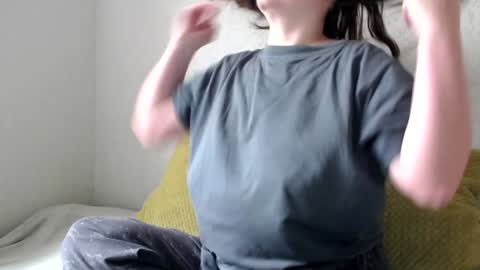 Cameron online show from October 6, 9:49 am