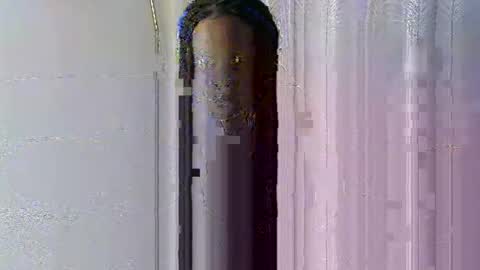 royalmuse online show from January 18, 7:01 pm