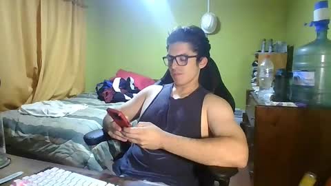 rpaulo25 online show from April 5, 4:09 am