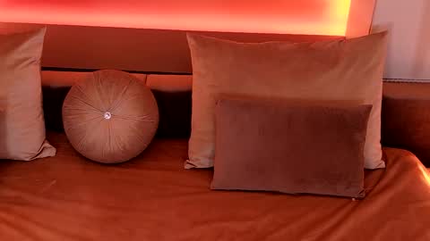 Ruby Luxe online show from April 6, 4:46 am