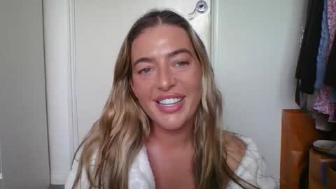 rubyredxxxoxxx online show from December 17, 10:55 am