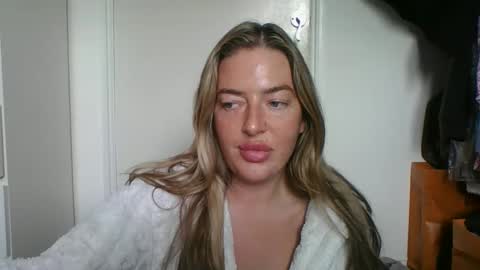 rubyredxxxoxxx online show from April 12, 8:29 am