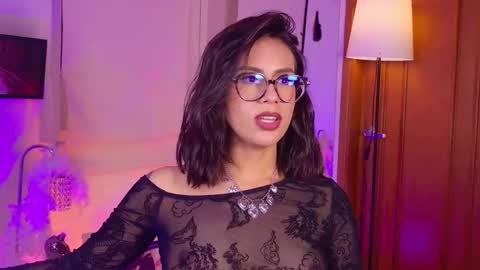 Rue online show from February 8, 12:03 am