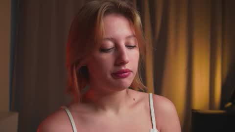 Mila online show from December 1, 4:10 am