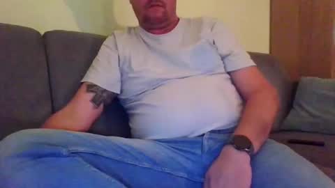 Snapshot of runner_1978 chatting on January 16, 10:12 pm runner_1978 online show from January 16, 10:12 pm