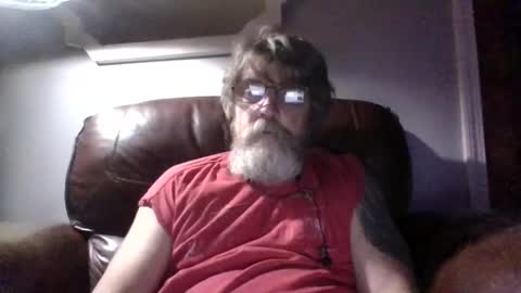 Snapshot of runningaround60 chatting on September 15, 1:40 am runningaround60 online show from September 15, 1:40 am