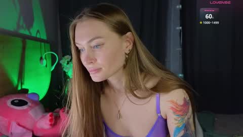 Snapshot of russian_sexy_girl5 chatting on March 9, 5:17 pm Mary online show from March 9, 5:17 pm