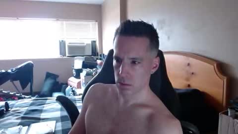 rustic_cuse_777 online show from April 13, 8:02 pm