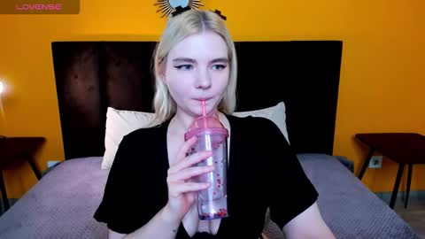 ruthbryant online show from January 14, 2:08 am