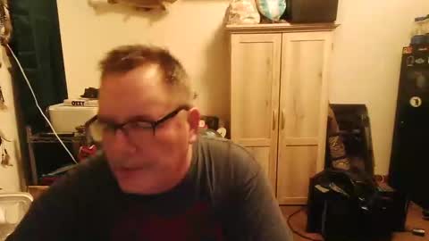 Snapshot of rwzar_0712 chatting on October 5, 3:26 am rwzar_0712 online show from October 5, 3:26 am