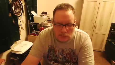 Snapshot of rwzar_0712 chatting on October 17, 4:05 am rwzar_0712 online show from October 17, 4:05 am