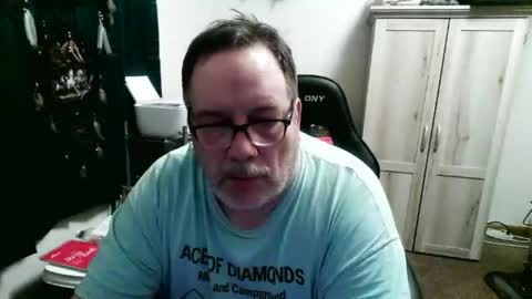 rwzar_1965 online show from April 12, 3:43 am