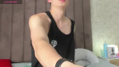 Ryan Levi online show from January 24, 12:31 am