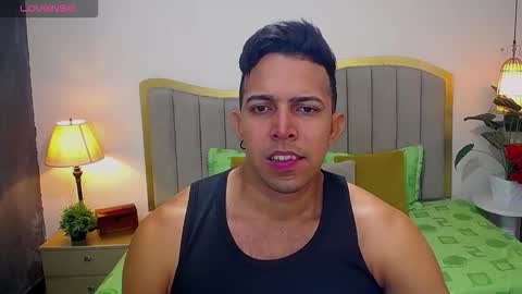 Snapshot of ryan_nesson chatting on September 22, 1:15 pm Ryan online show from September 22, 1:15 pm