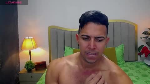 Snapshot of ryan_nesson chatting on September 19, 4:54 pm Ryan online show from September 19, 4:54 pm