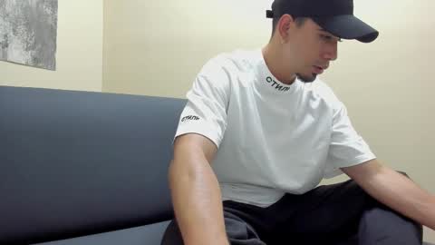 Snapshot of ryan_paterson chatting on October 3, 6:16 pm Ryan online show from October 3, 6:16 pm